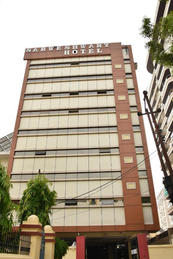 Hotel Sarweshwary Варанаси Екстериор снимка